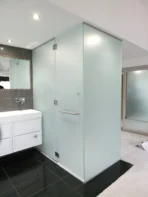 Glass Partitions - Image 5