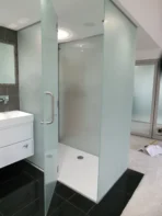 Glass Partitions - Image 4
