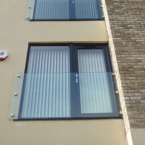 Frameless Glass Juliet Balcony