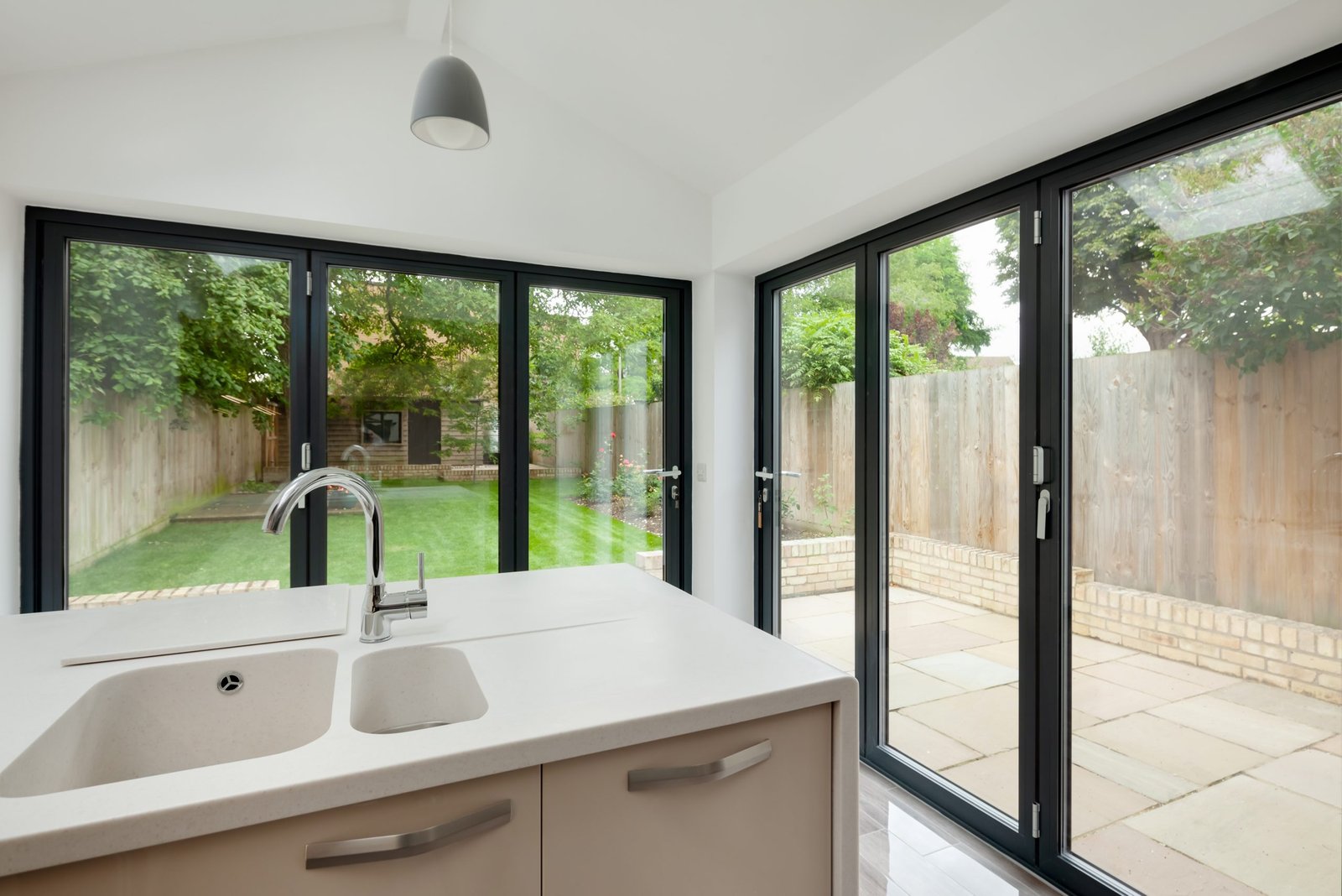 Cambridge,,England,-,July,31,2019:,Kitchen,Area,Within,Renovated premium quality glass doors UK